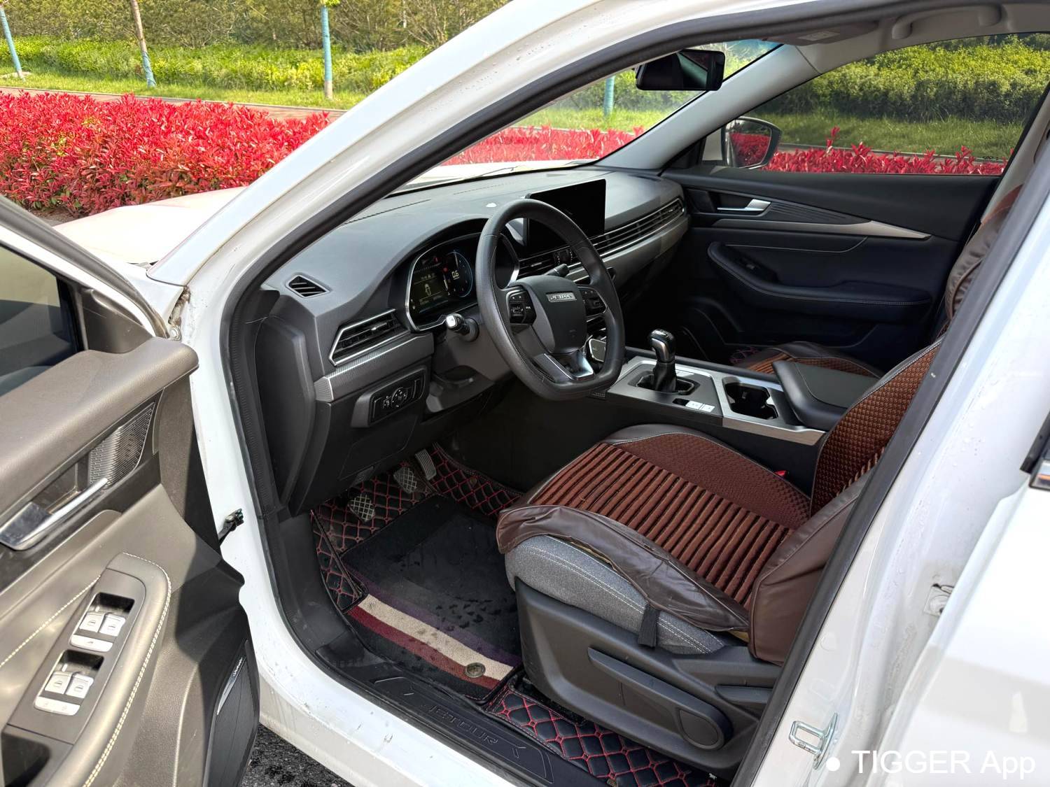 JETOUR 2022 X70S 1.5T Manual Fanghua Edition 5-seater