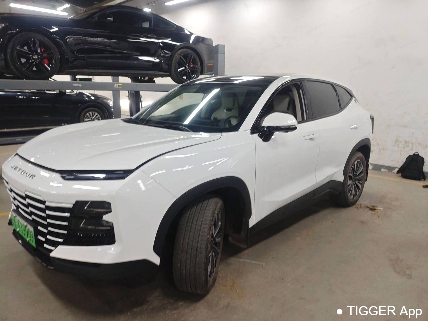 JETOUR 2023 DASHING i-DM‌ 1.5T DHT Lightning 01