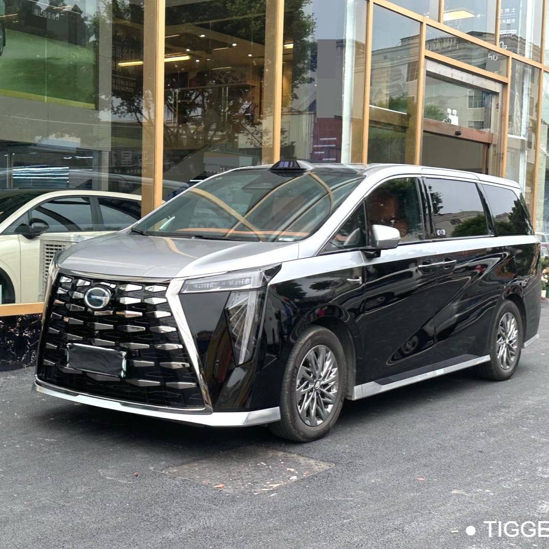 GAC 2025 Trumpchi M8 Qiankun Series Ultra First Class Cabin سيارة مستعملة