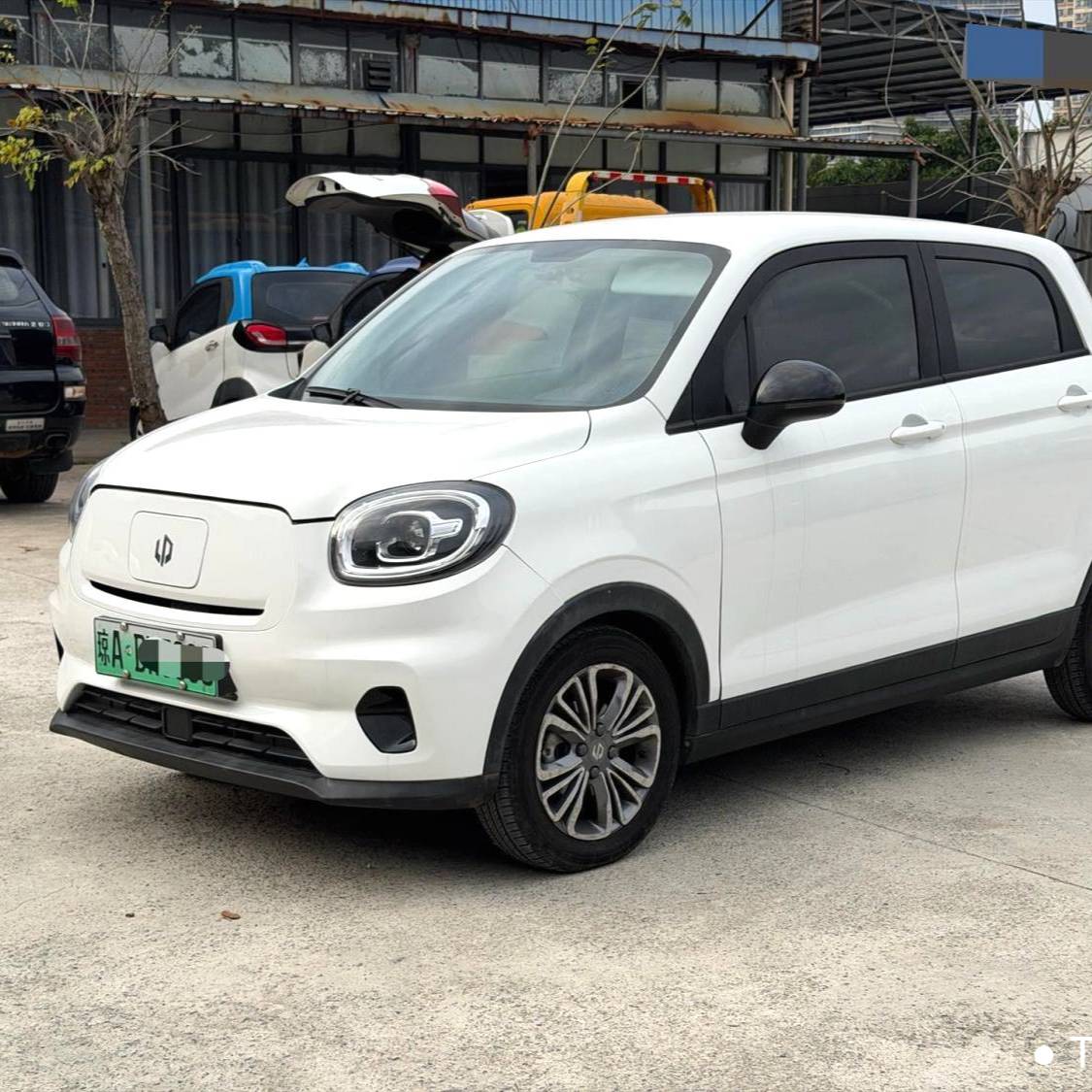 LEAP 2022 T03 Special Edition Подержанный автомобиль