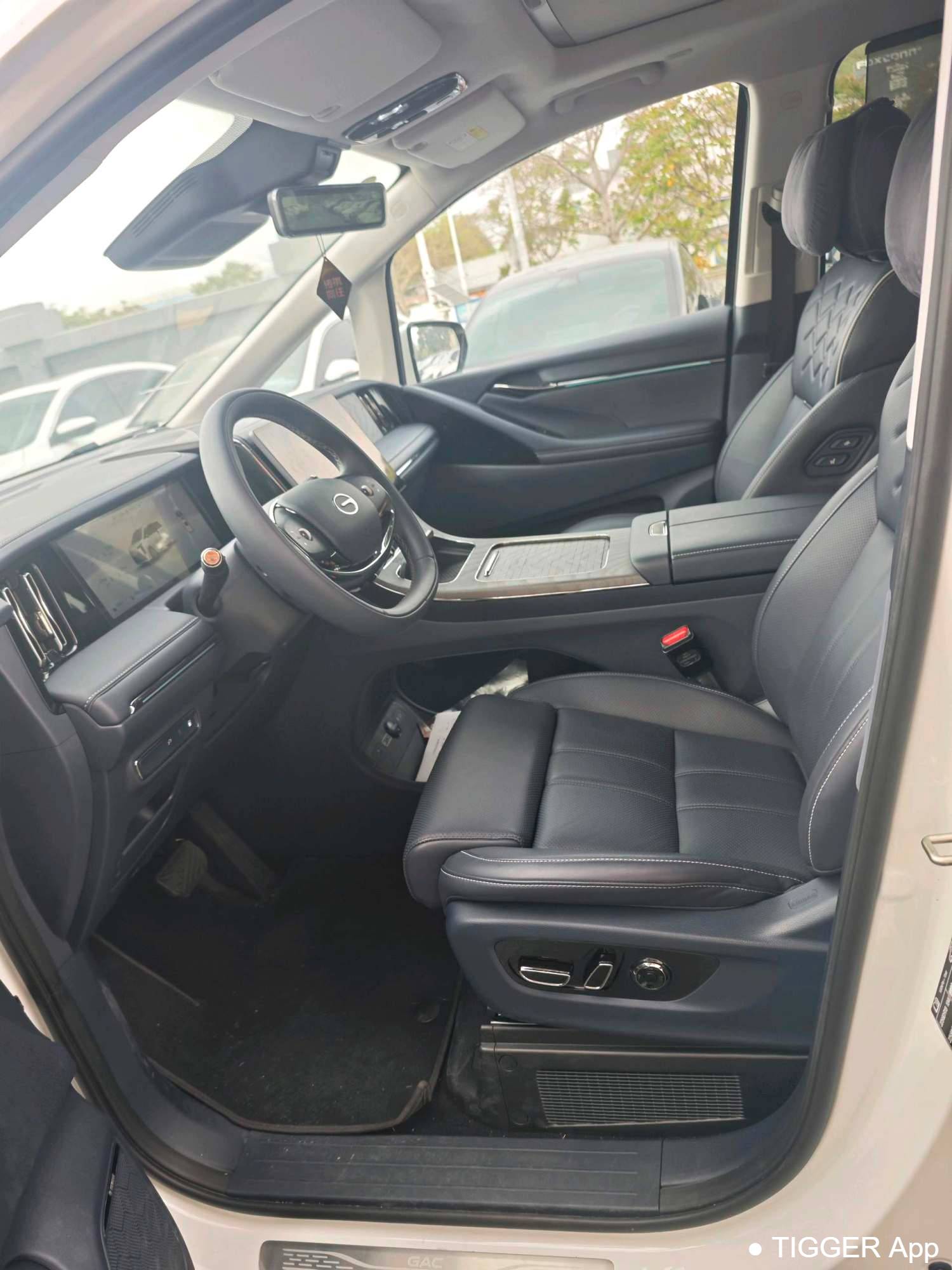 used GAC 2025 Trumpchi M8 Qiankun Series Ultra First Class Cabin