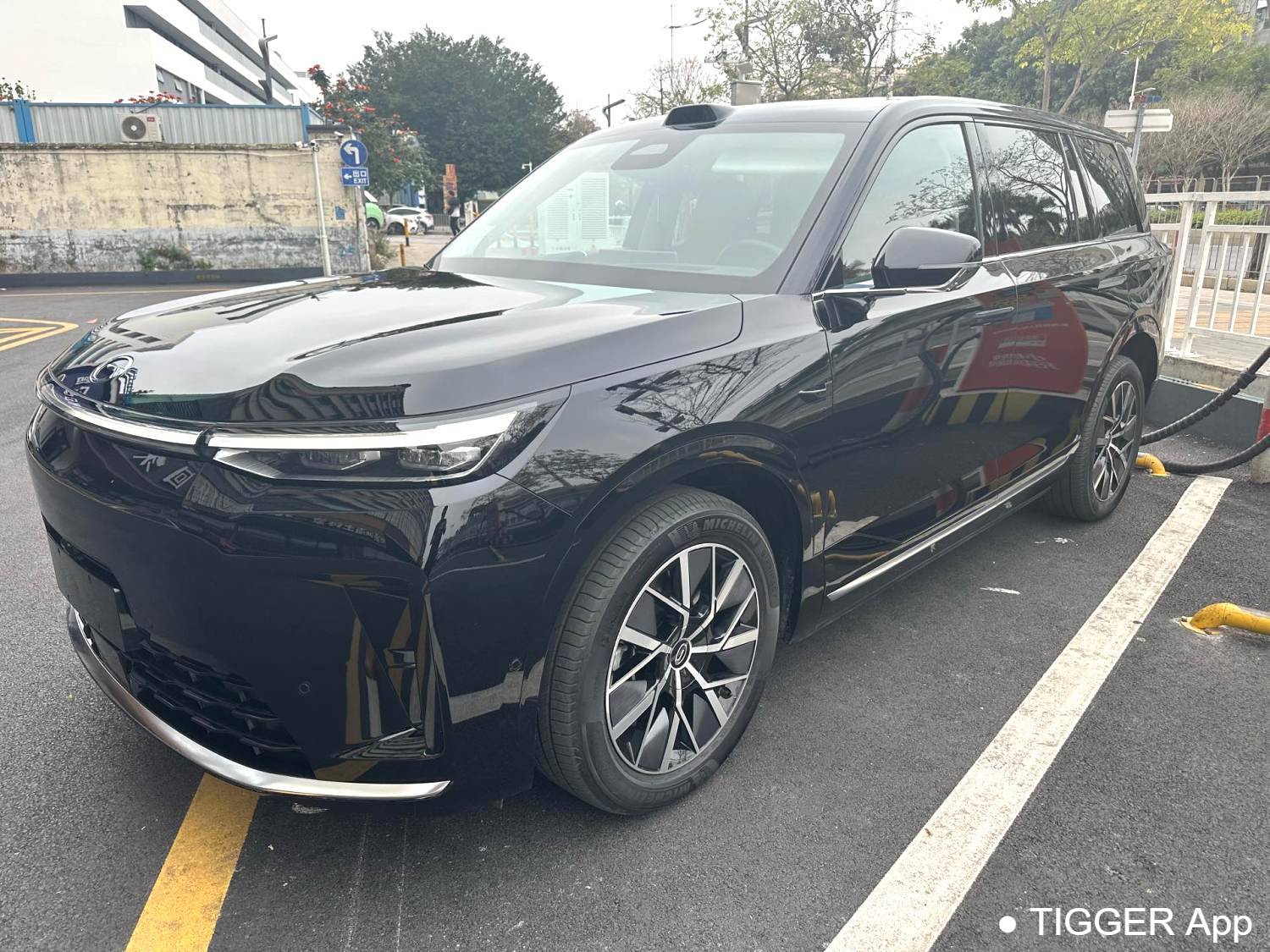 used GAC 2025 Trumpchi  S9 Qiankun UItra Building 6