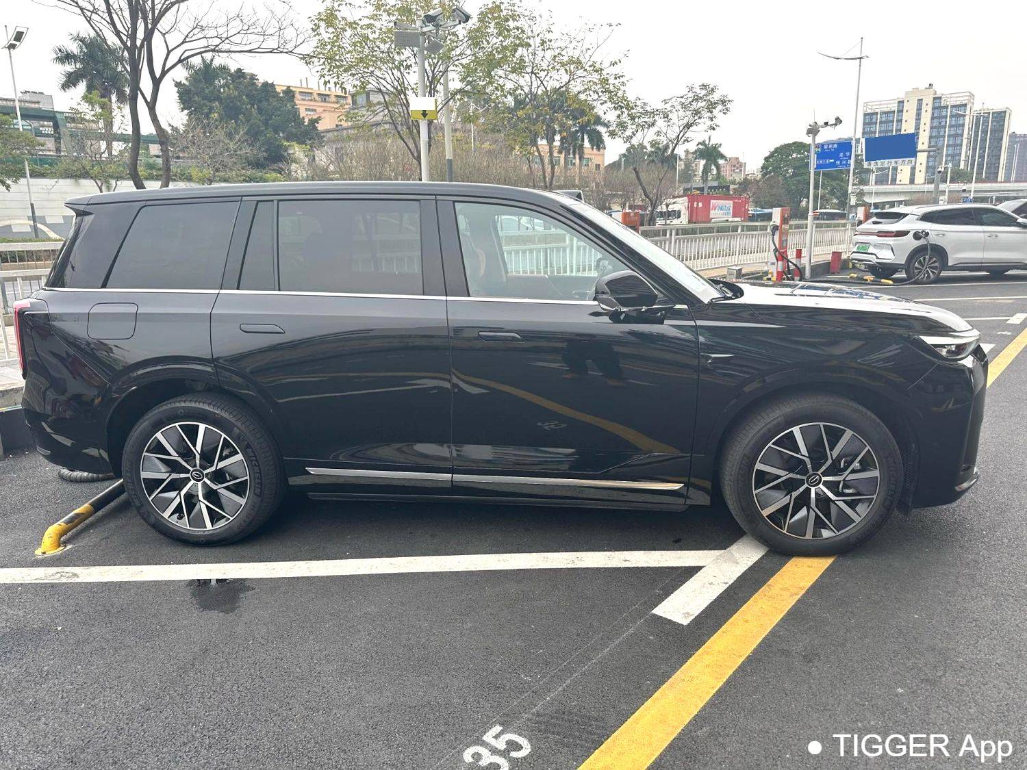 used GAC 2025 Trumpchi  S9 Qiankun UItra Building 6