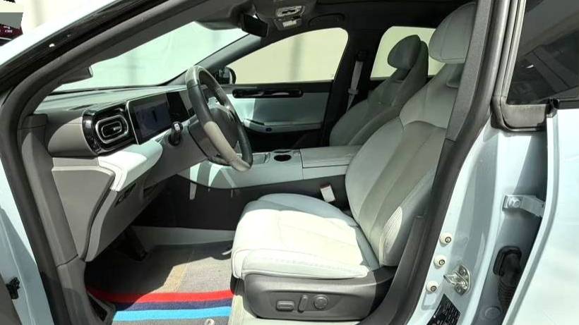 LEAP 2023 C01 Extended Range 216 Comfort Edition