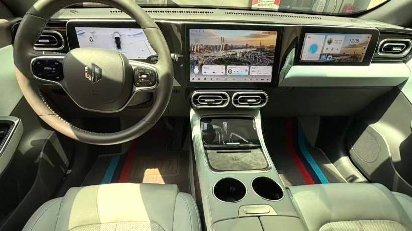 LEAP 2023 C01 Extended Range 216 Comfort Edition