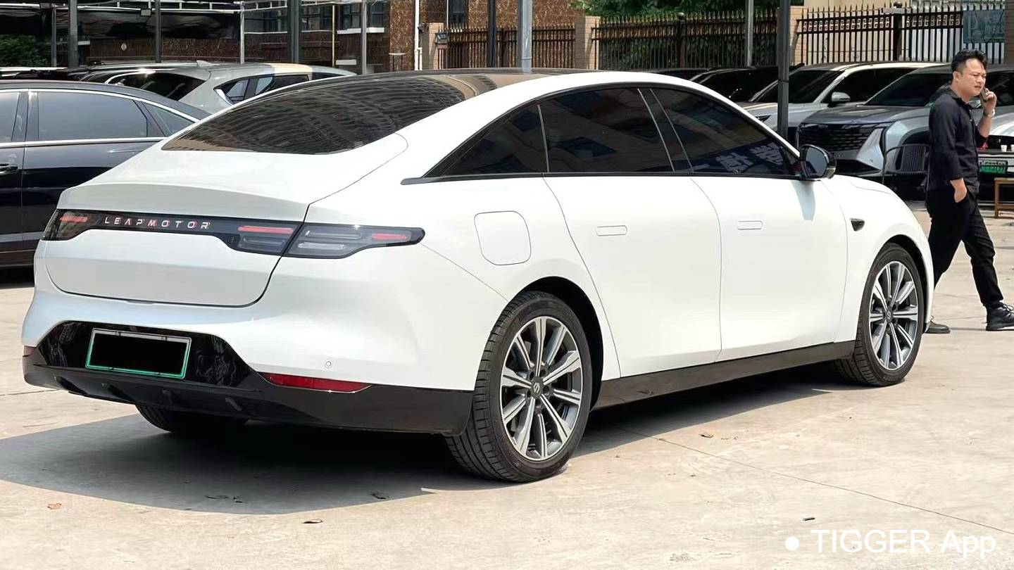 LEAP 2023 C01 525 Intelligent Version