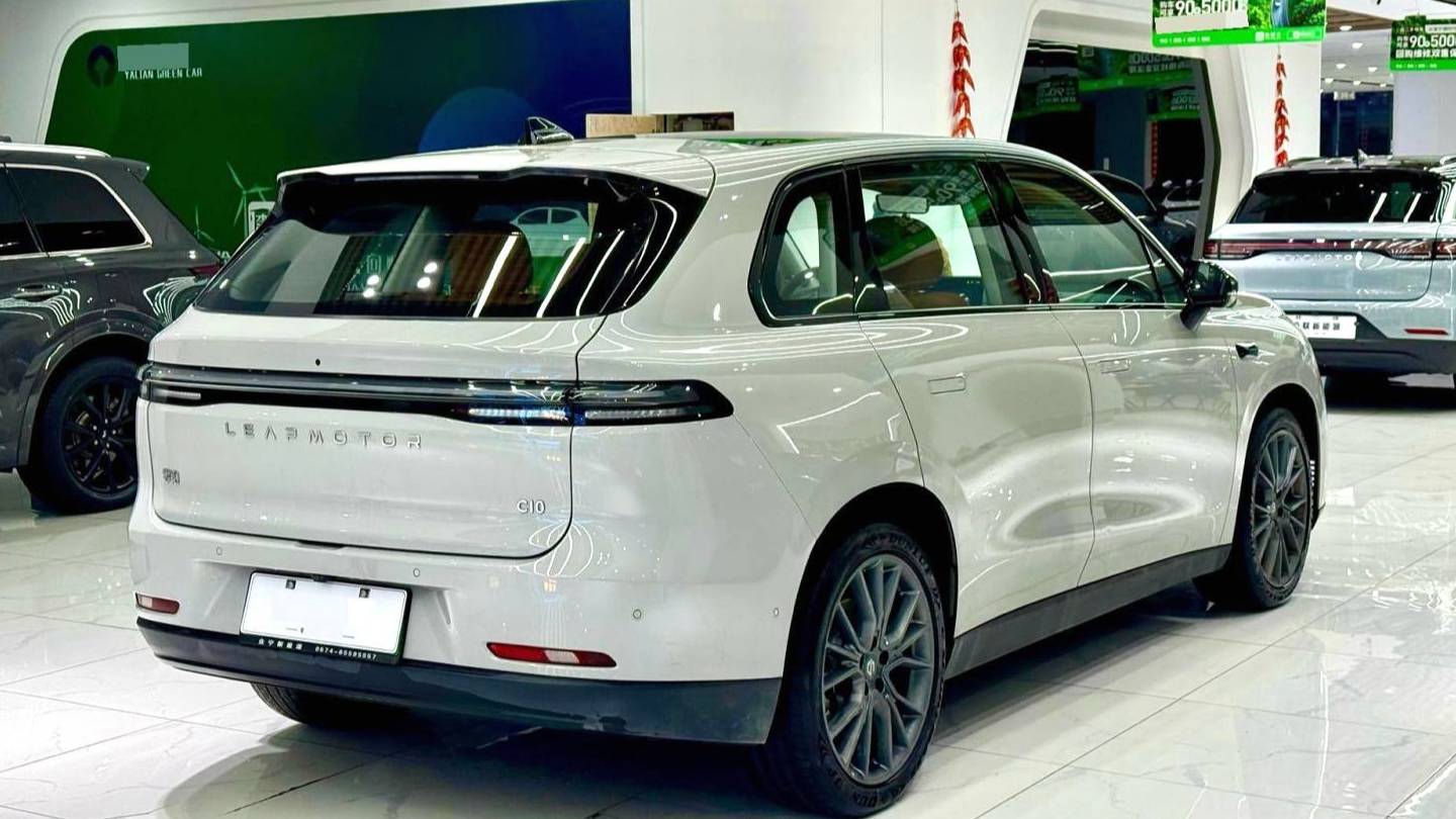 LEAP 2024 C10 530 Smart Edition