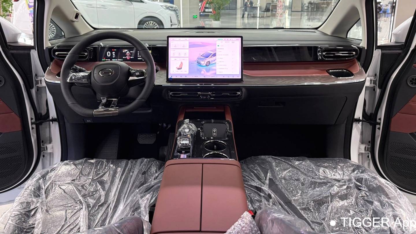 GAC 2024 E8 150km Longteng Radiance+