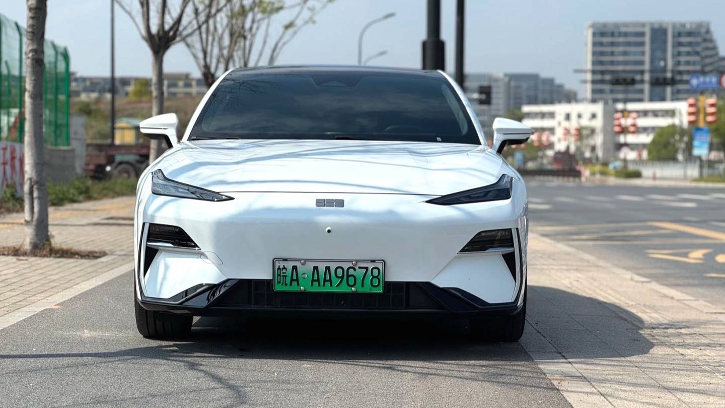 GALAXY 2024 E8 665km Rear Drive Starship Long Voyage Edition