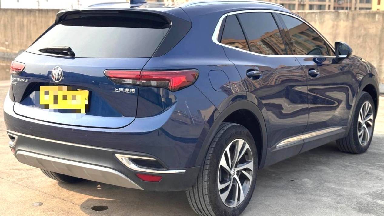Buick 2023 ENVISION Encore S 652T two wheel drive luxury model