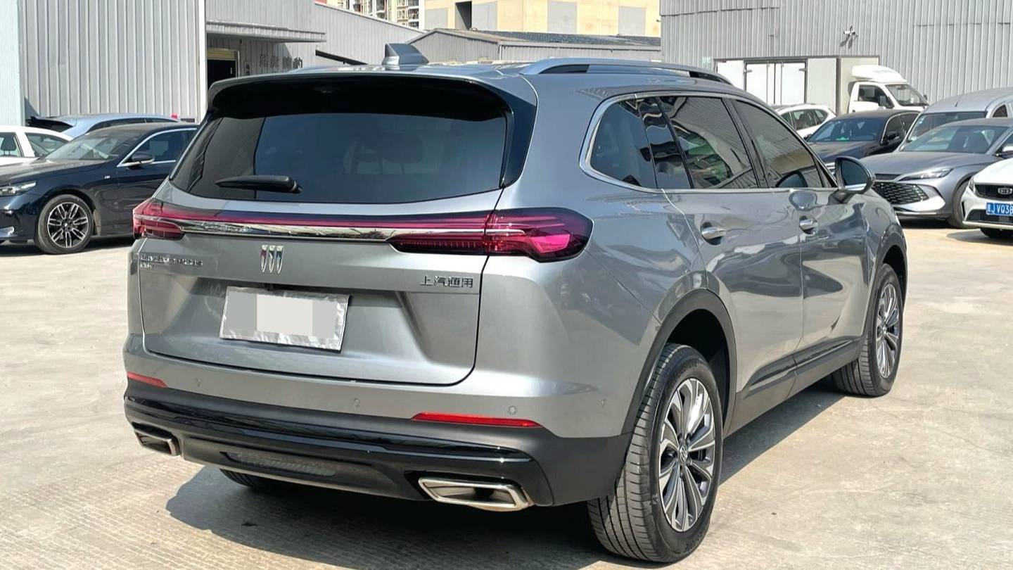 Buick 2025 ENVISION Encore Plus 28T 2WD Platinum Edition
