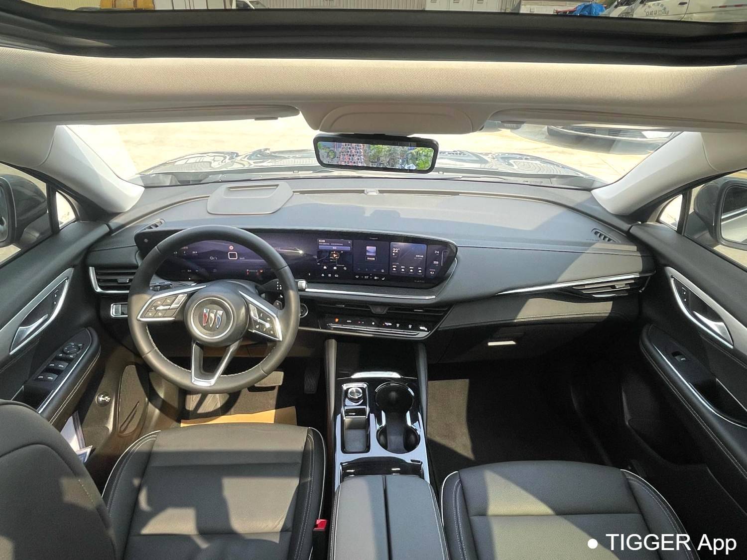 مستعمل Buick 2025 ENVISION Encore Plus 28T 2WD Platinum Edition