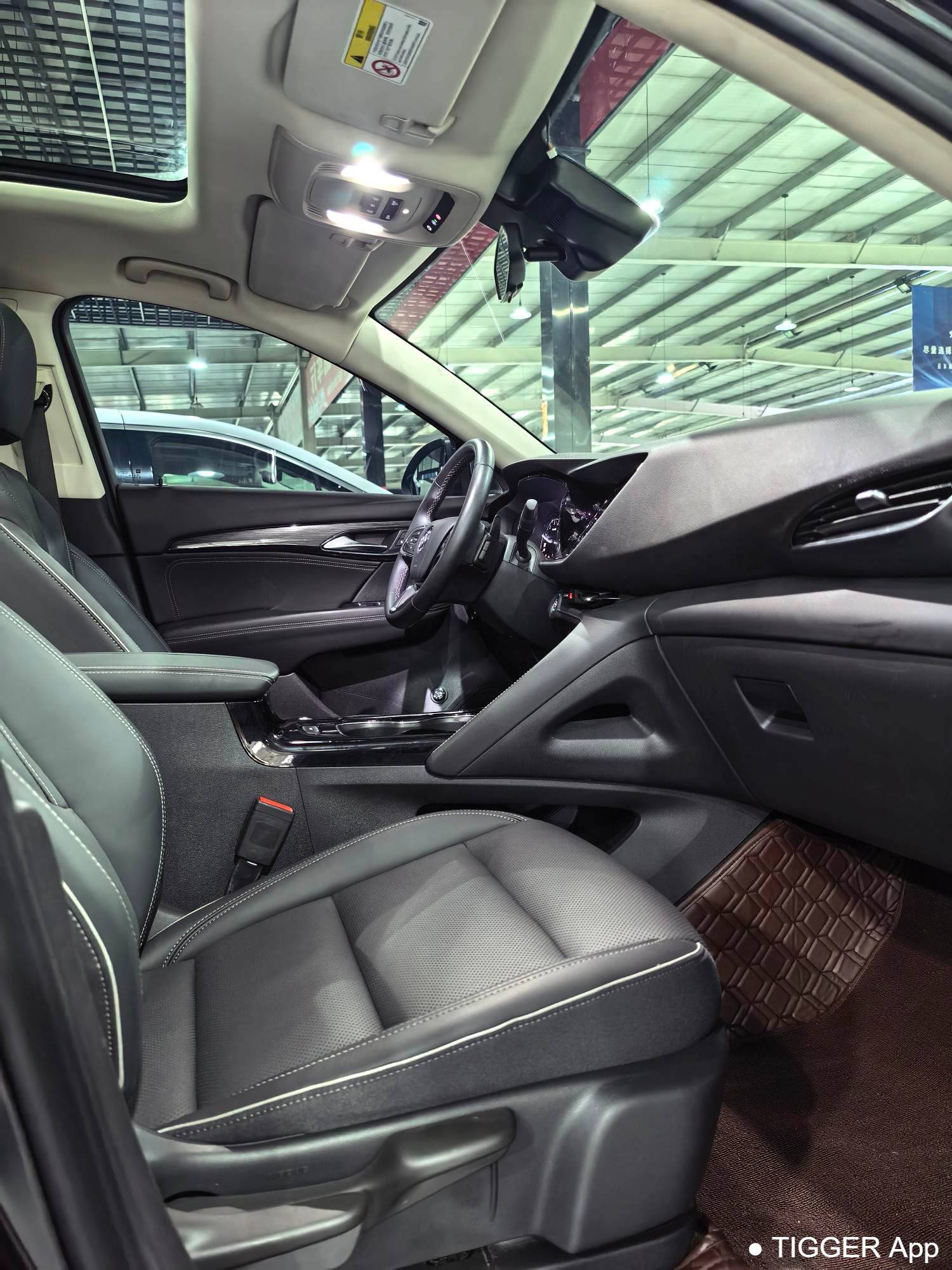 مستعمل Buick 2022 ENVISION Upgraded Enclave S 652T two wheel drive luxury model