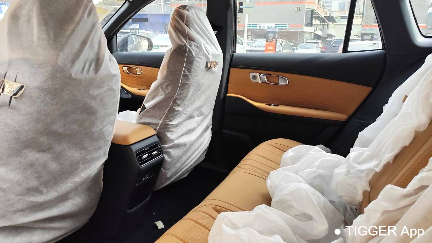 GALAXY 2025 Starray EM-i 120km departure+version