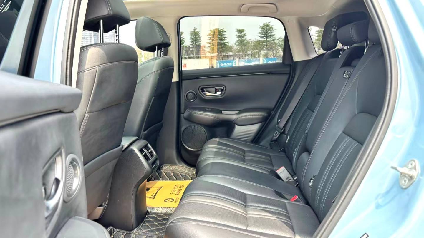 HONDA 2023 ZR-V 2.0L e: HEV Rui · Premium Edition