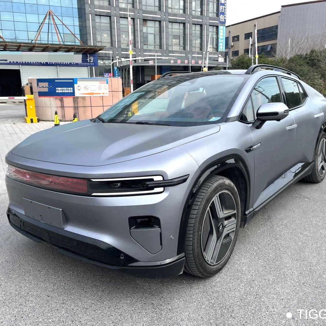 Qiyuan 2025 E07 Pure electric four-wheel drive 90kWh Ultra high-performance vers Used Car