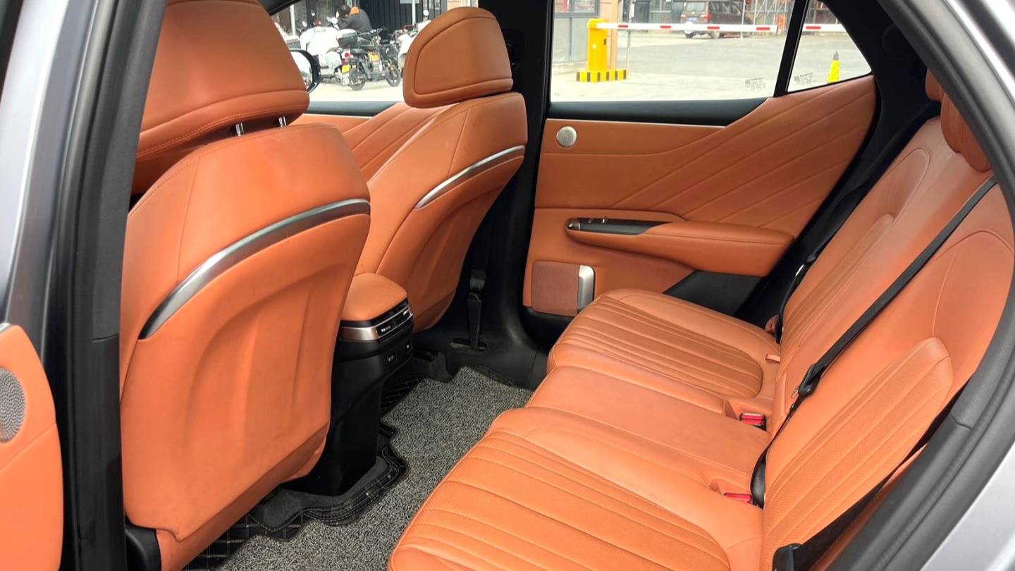 Qiyuan 2025 E07 Pure electric four-wheel drive 90kWh Ultra high-performance vers