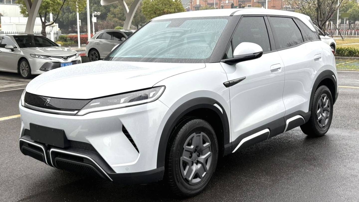 BYD 2024 YUAN UP 401KM Vitality Edition