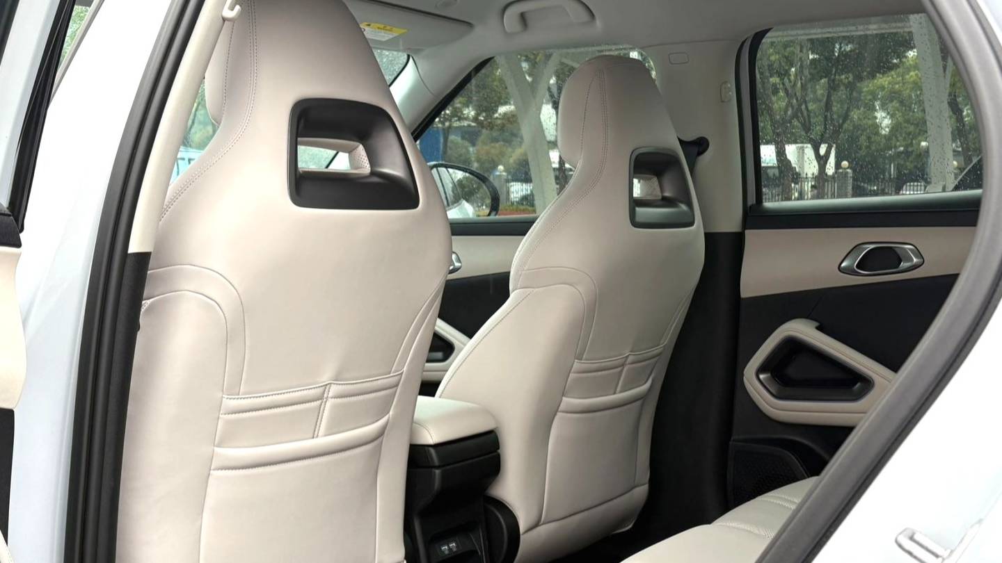 BYD 2024 YUAN UP 401KM Vitality Edition