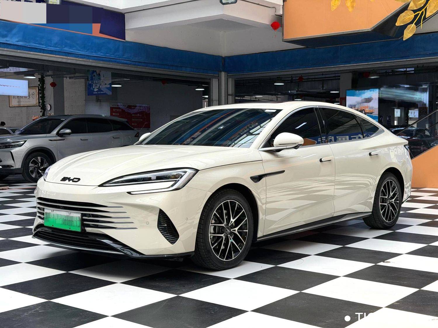 BYD 2025 Seal 07 DM-i Intelligent Driving DM-i 1.5L 125km Luxury Edition