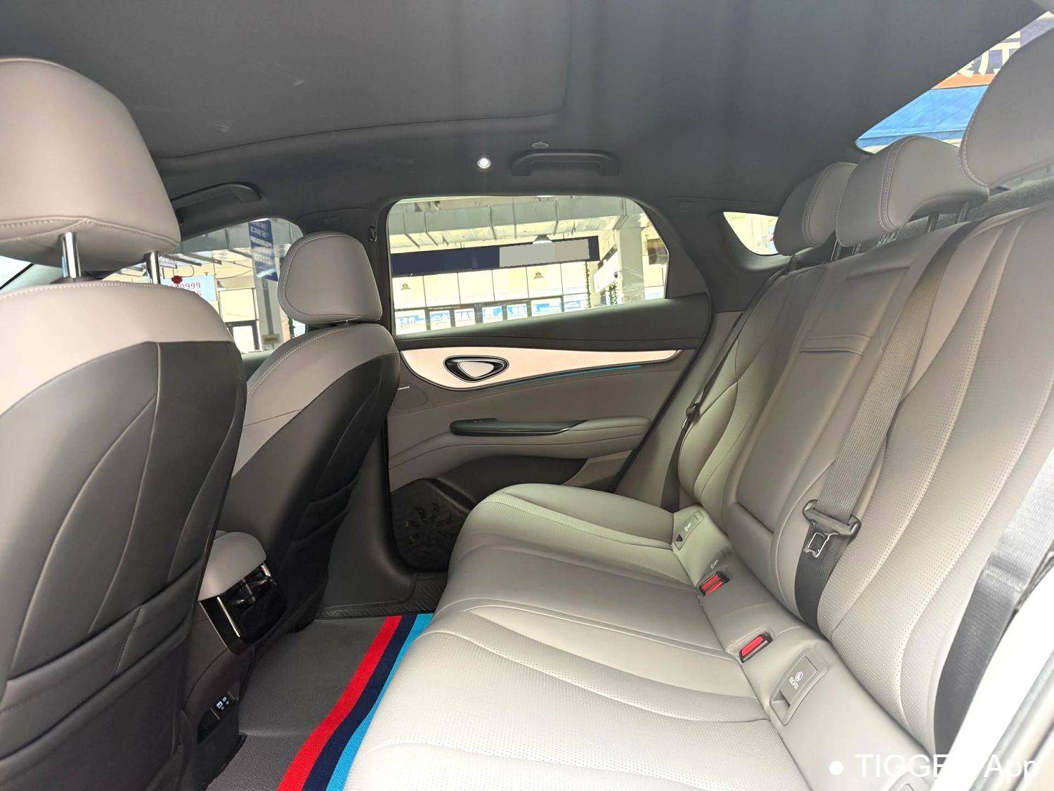 BYD 2025 Seal 07 DM-i Intelligent Driving DM-i 1.5L 125km Luxury Edition