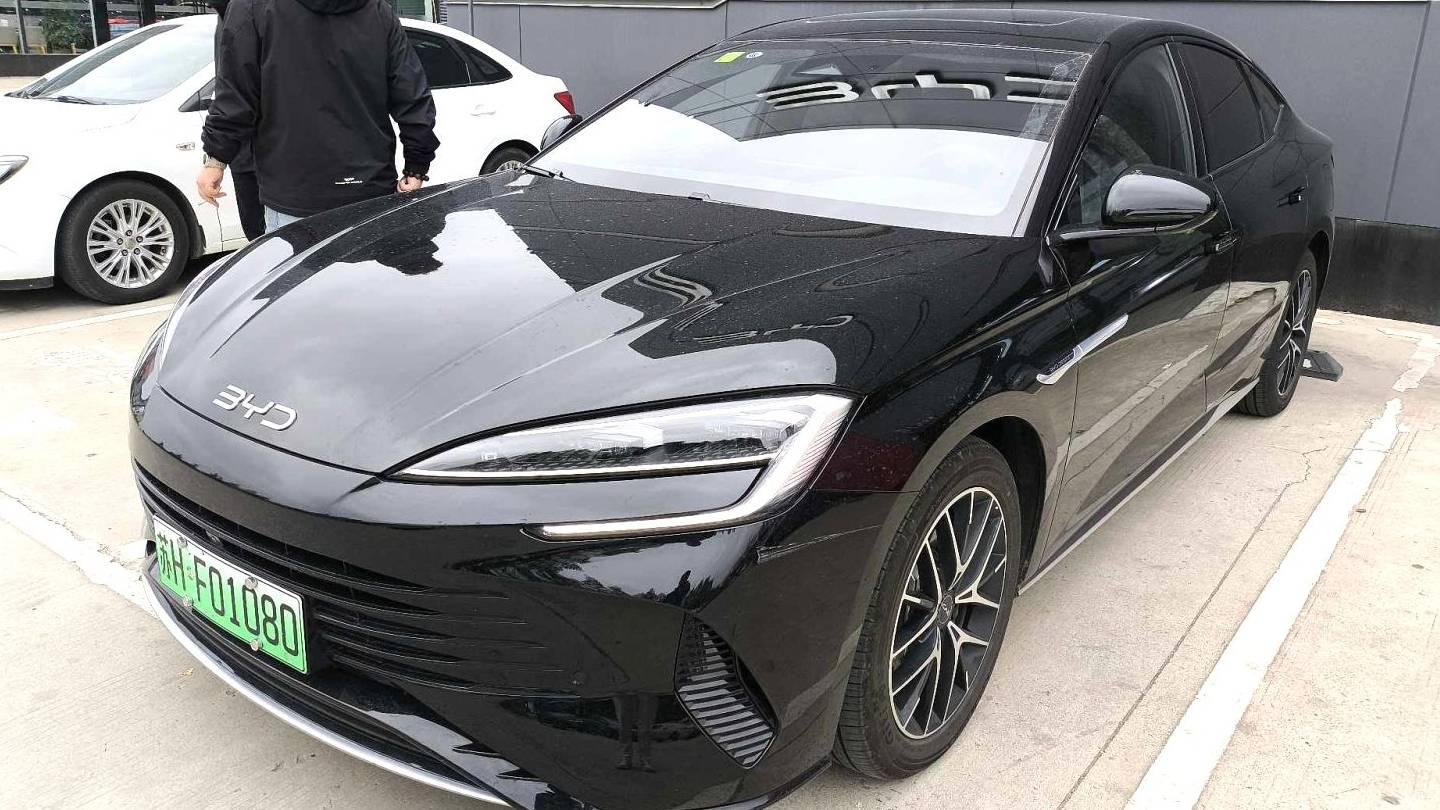 BYD 2025 Seal 07 DM-i DM-i 1.5L 125km Luxury Edition