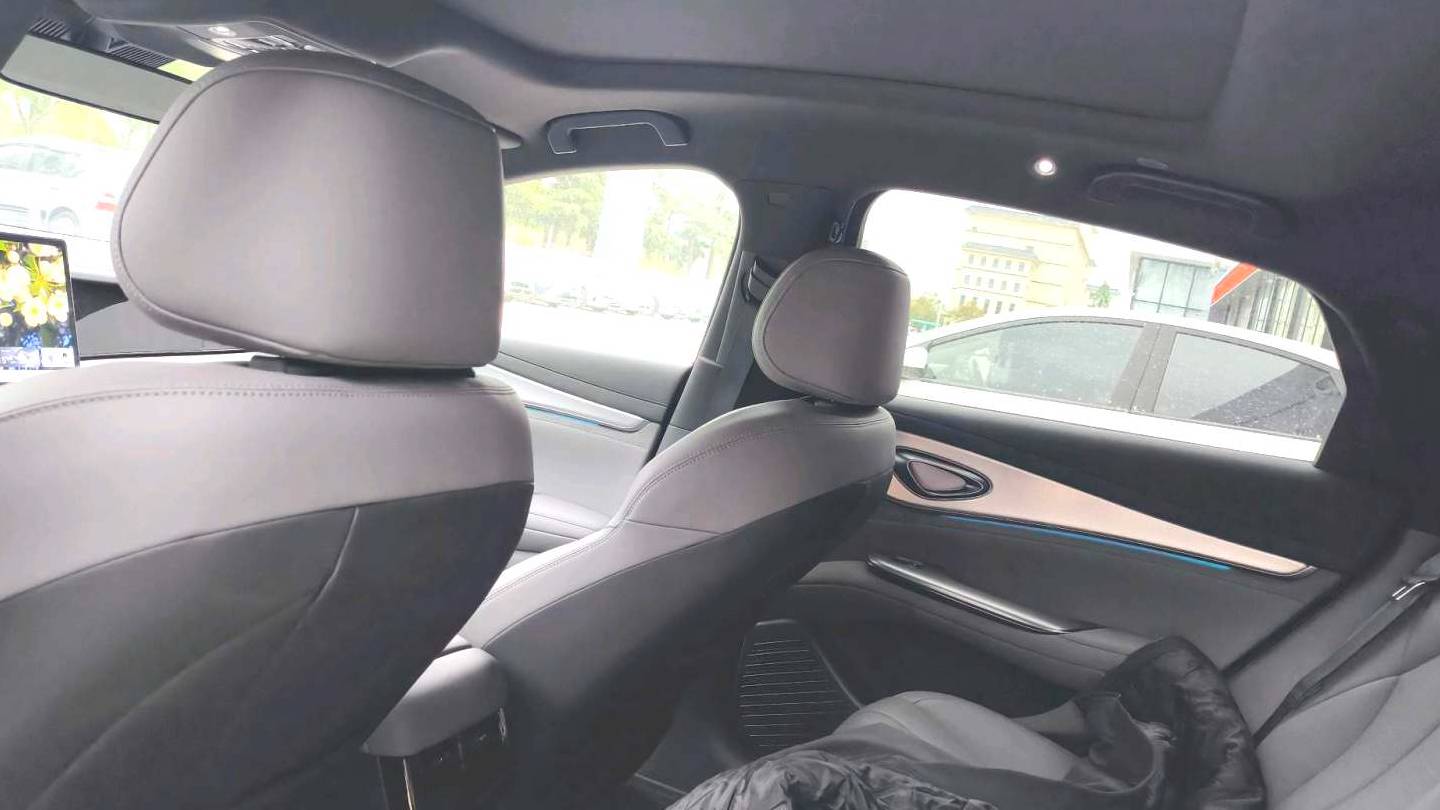 BYD 2025 Seal 07 DM-i DM-i 1.5L 125km Luxury Edition