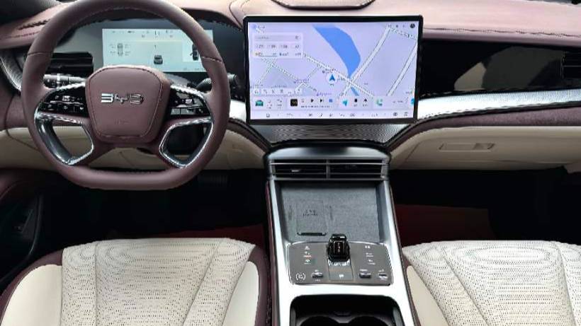 BYD 2025 Seal 07 DM-i DM-i 1.5L 125km Luxury Edition