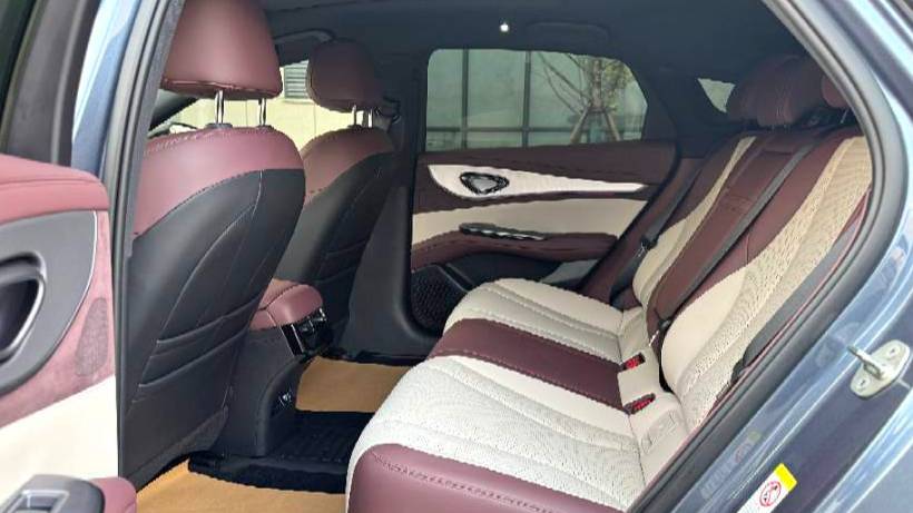 BYD 2025 Seal 07 DM-i DM-i 1.5L 125km Luxury Edition