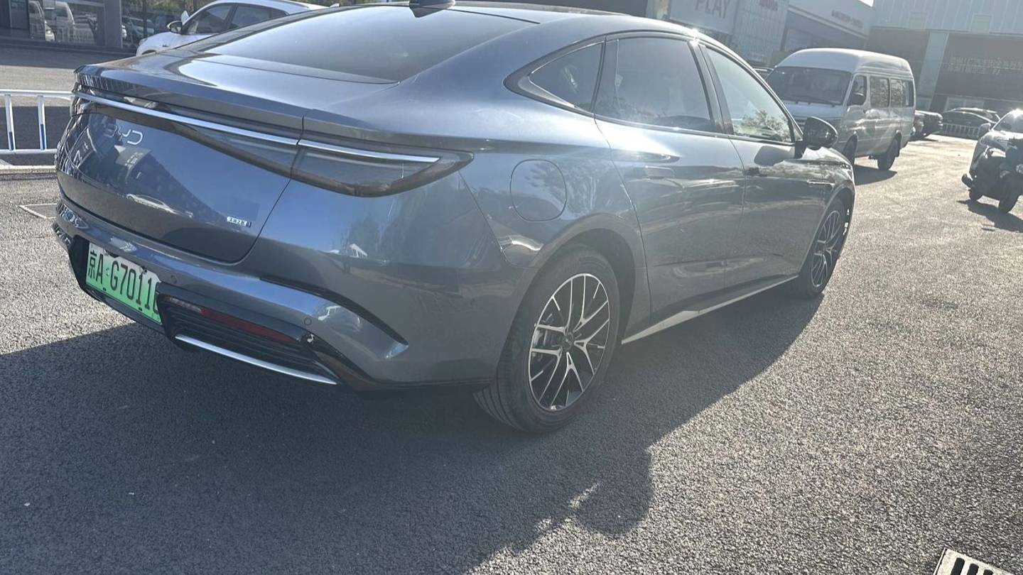 BYD 2025 Seal 07 DM-i Intelligent Driving DM-i 1.5L 125km Luxury Edition