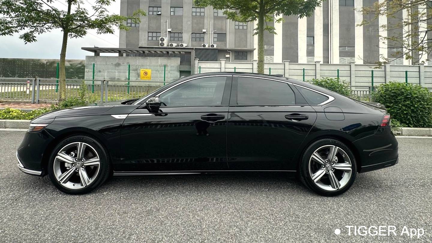 HONDA 2025 ACCORD 260TURBO Premium Edition