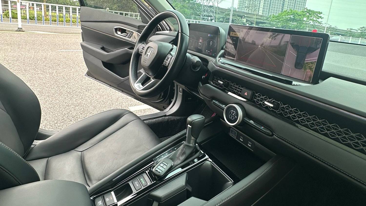 HONDA 2025 ACCORD 260TURBO Premium Edition