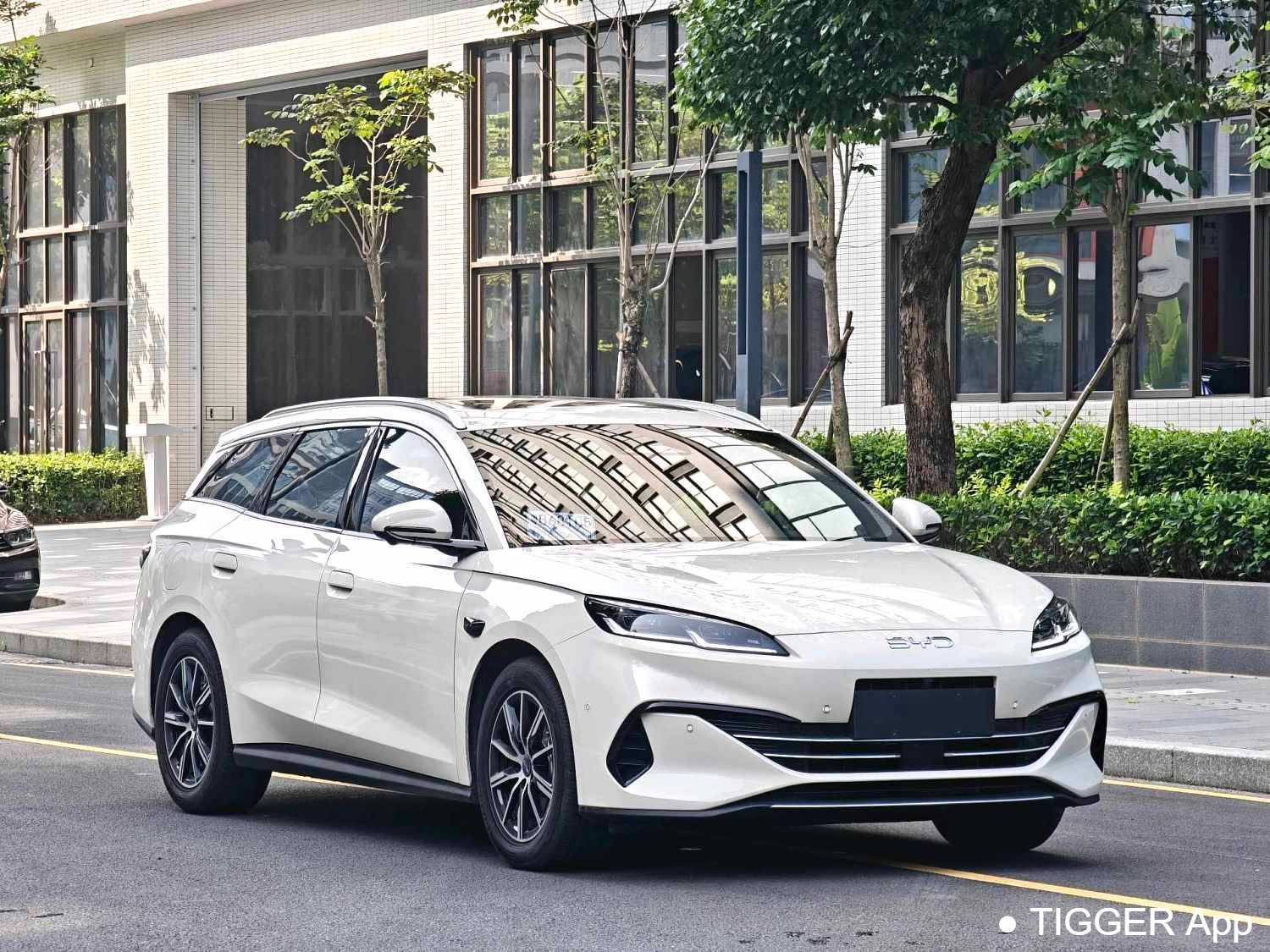 Подержанный BYD 2025 Seal 06 DM-i Touring DM-i 150KM Premium Edition