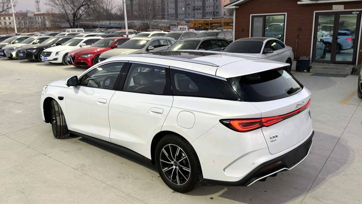 BYD 2025 Seal 06 DM-i Touring DM-i 80KM Prestige Model