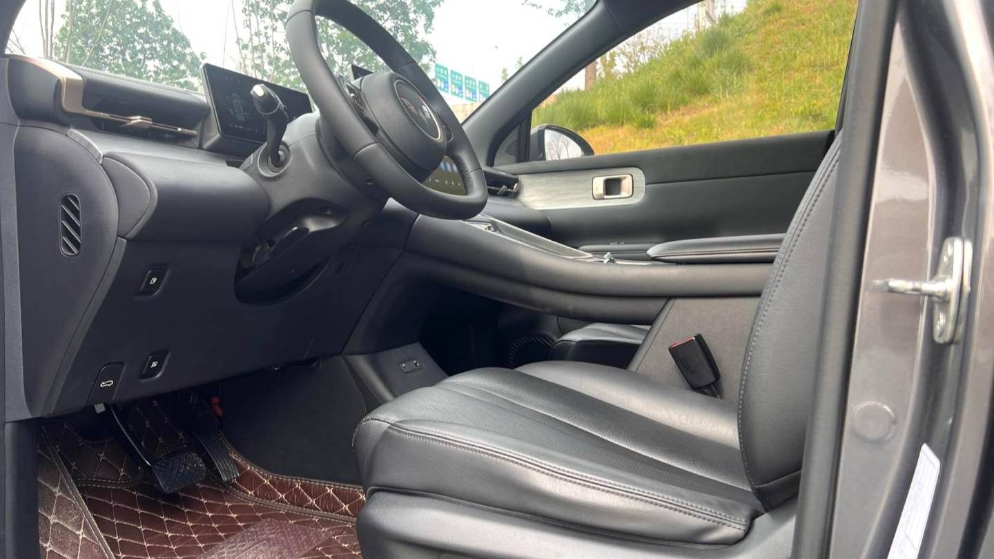 Wuling 2024 Xingguang  S 130km flagship model