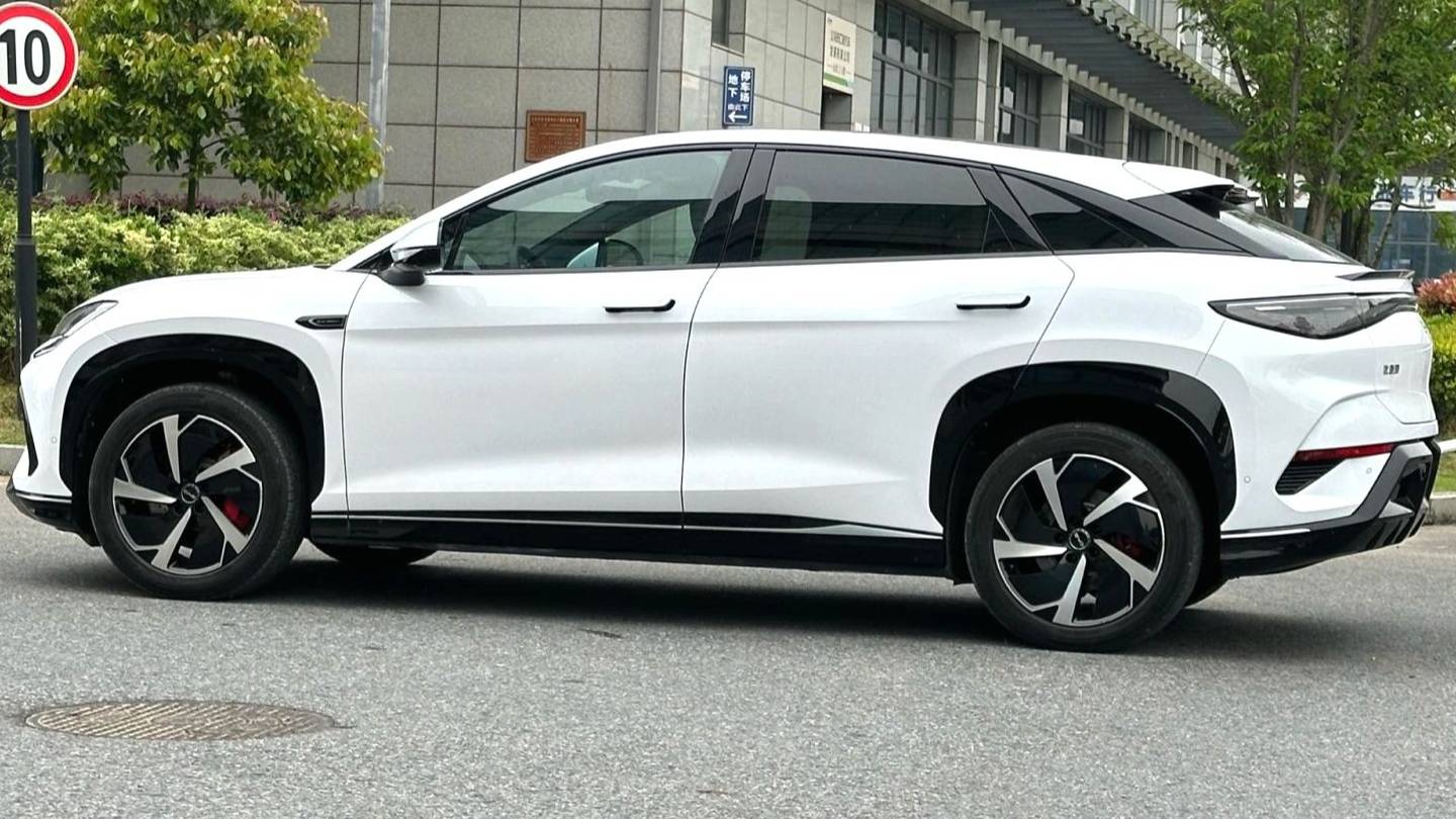 BYD 2024 Sea Lion 07 EV 610 Long Range Edition