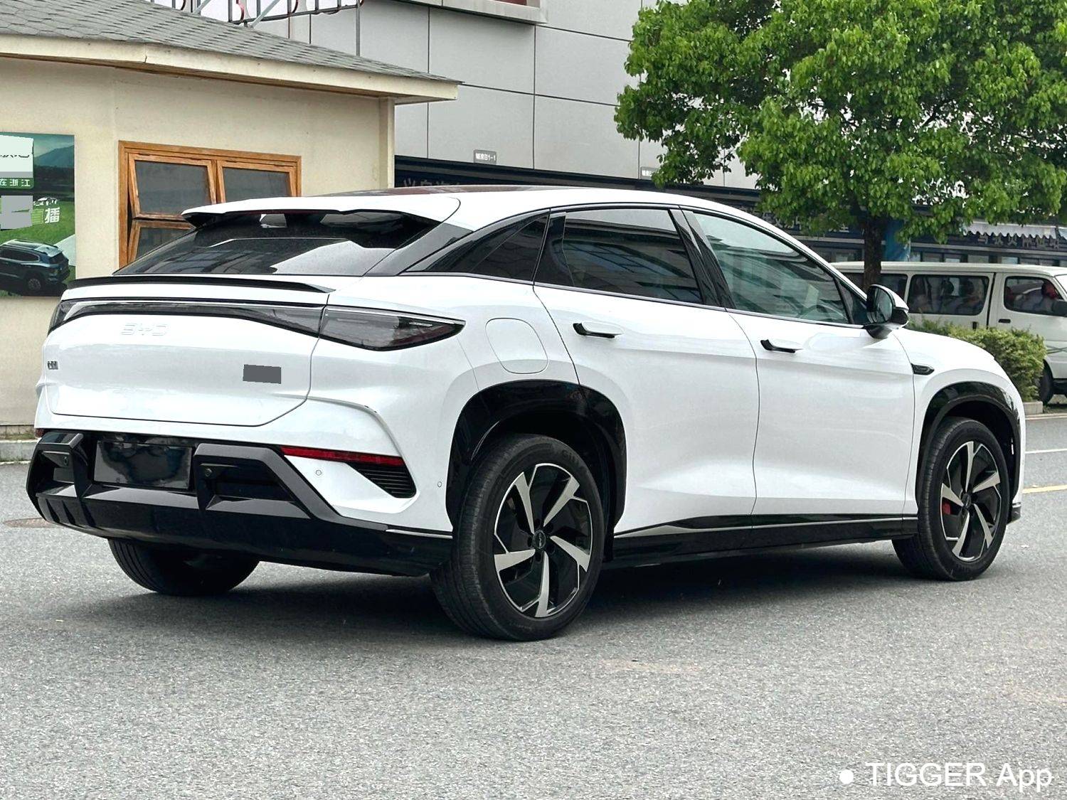 BYD 2024 Sea Lion 07 EV 610 Long Range Edition