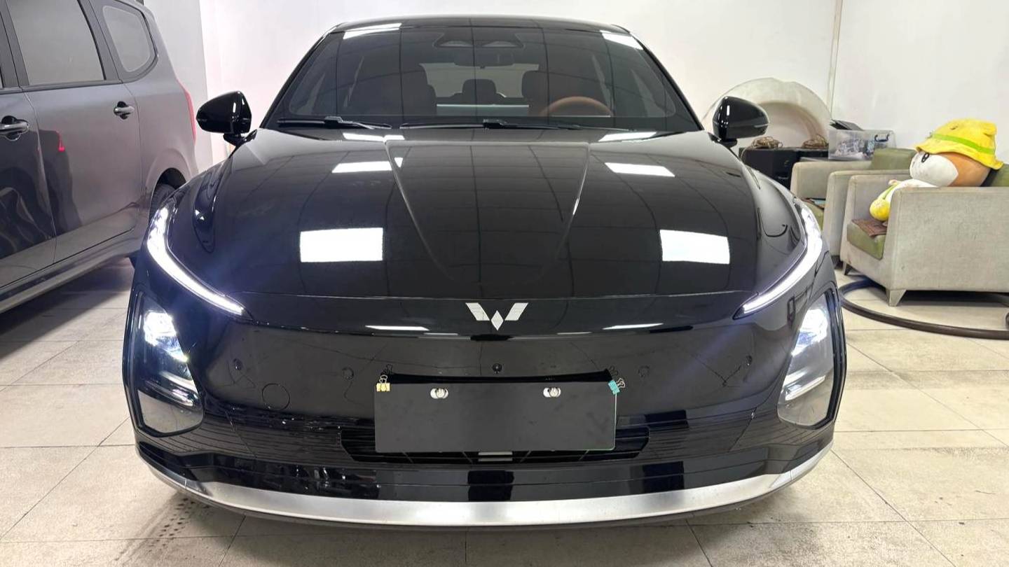 Wuling 2025 Xingguang 610km intelligent flagship model