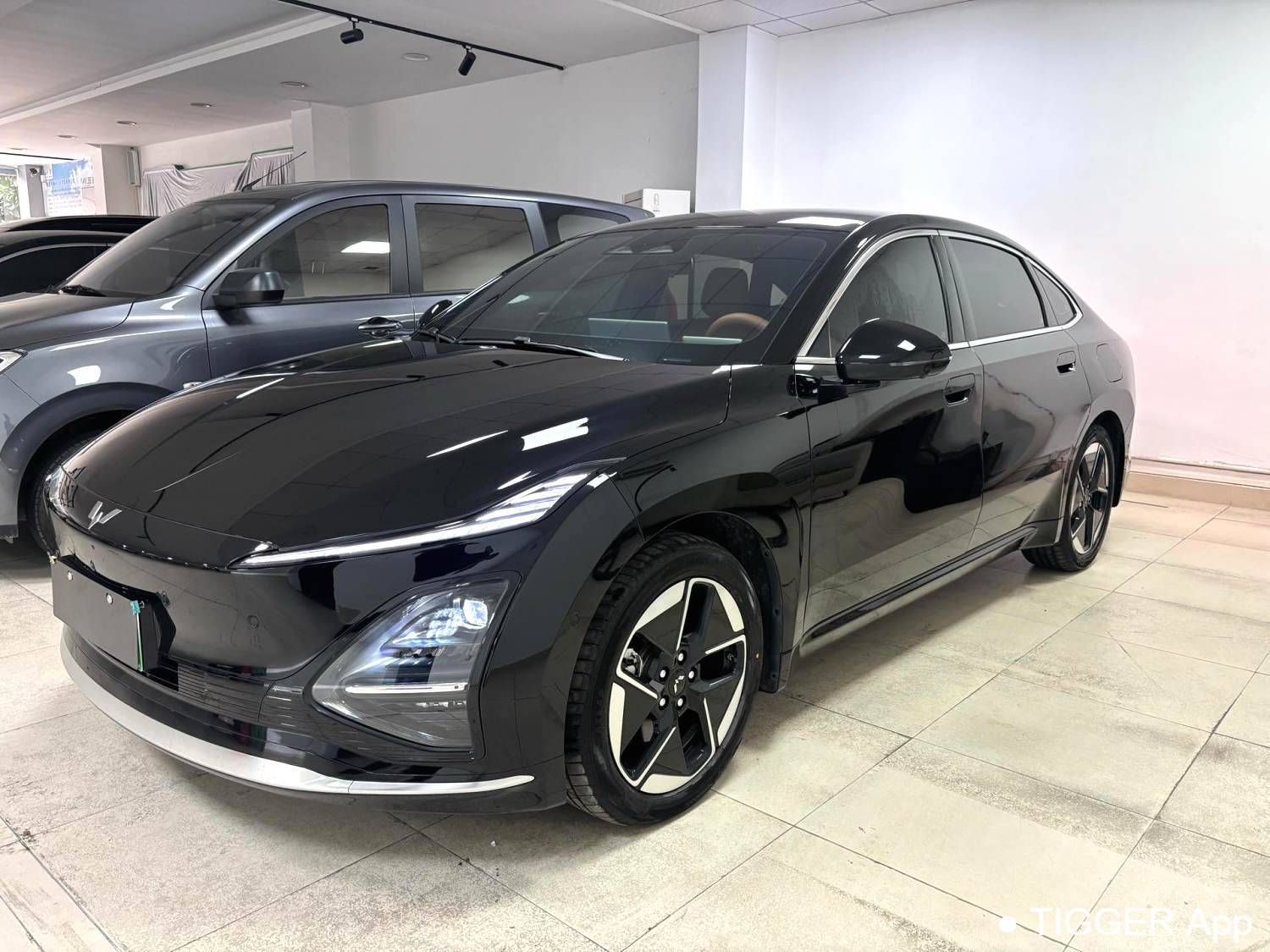 Wuling 2025 Xingguang 610km intelligent flagship model