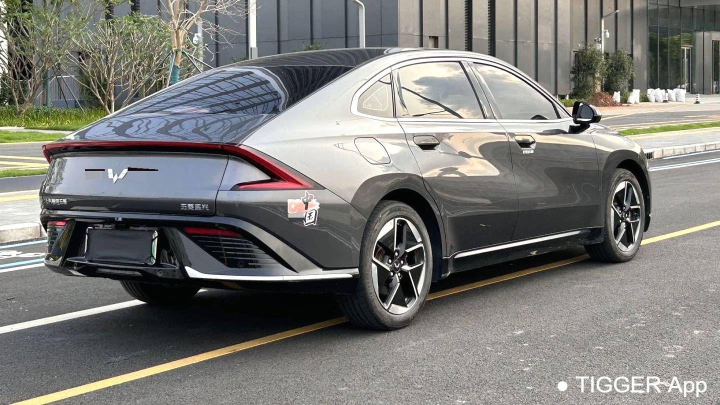 Wuling 2023 Xingguang 150 Advanced Edition