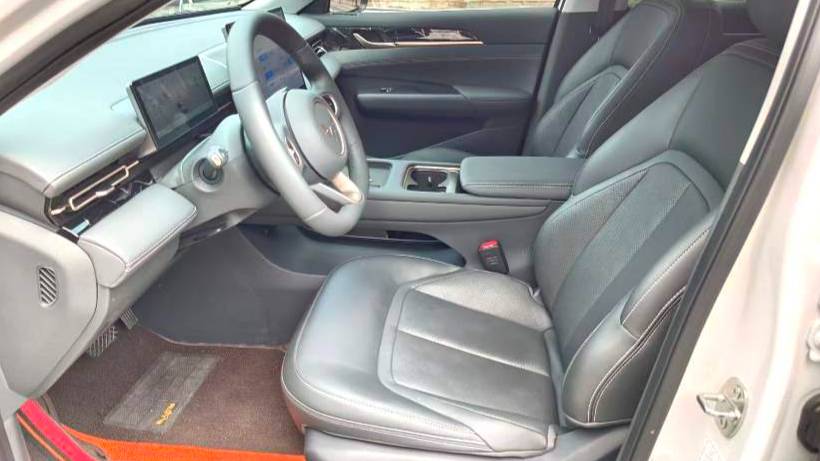 Wuling 2025 Xingguang 610km intelligent flagship model