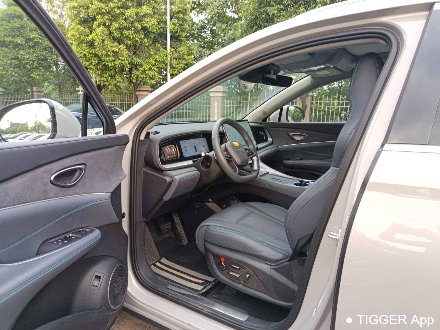 BYD 2025 Sea Lion DM-i 150 Navigation+Edition