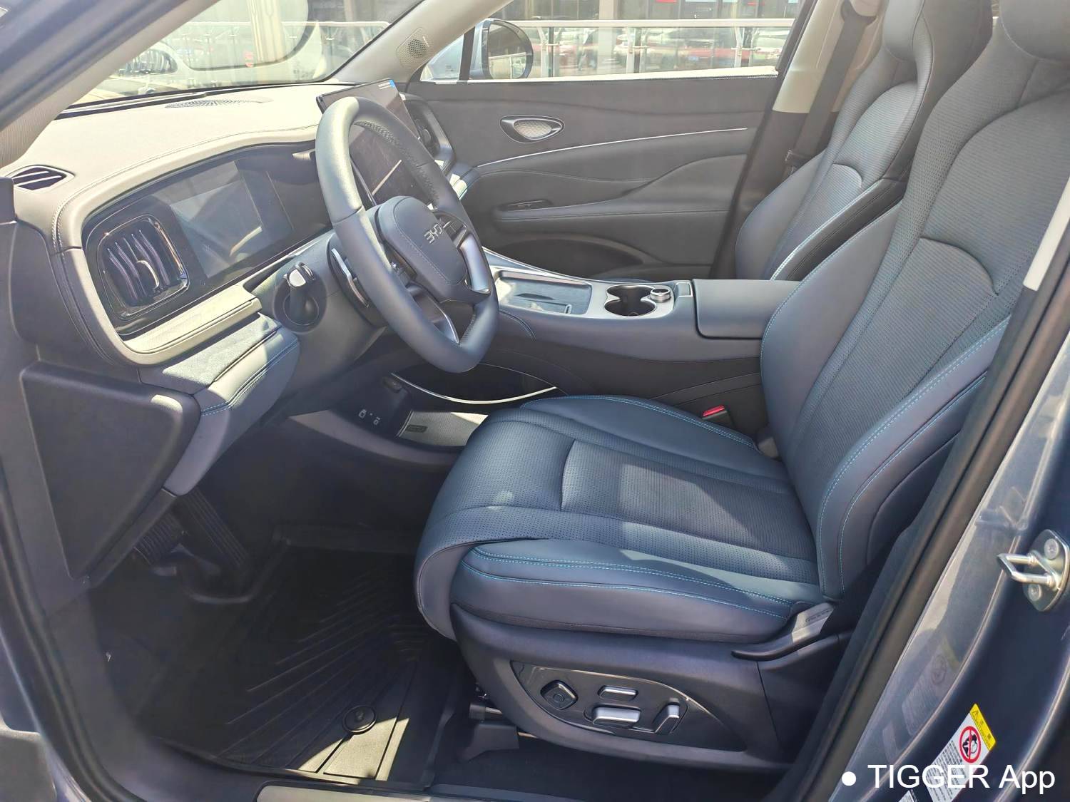 BYD 2025 Sea Lion 07 DM-i 150 Navigation+Edition