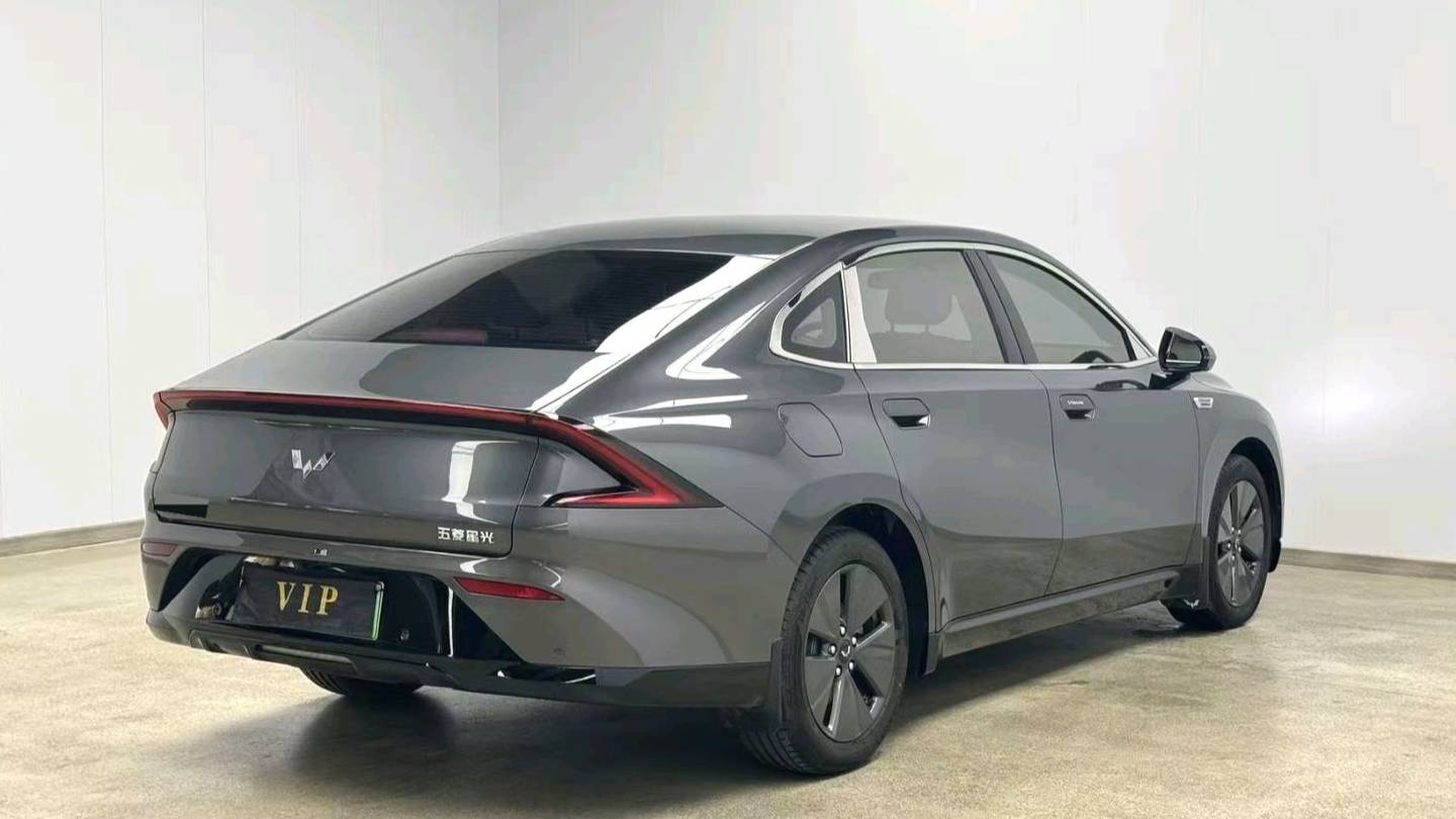 Wuling 2024 Xingguang Co Creation Version 70 Standard Model