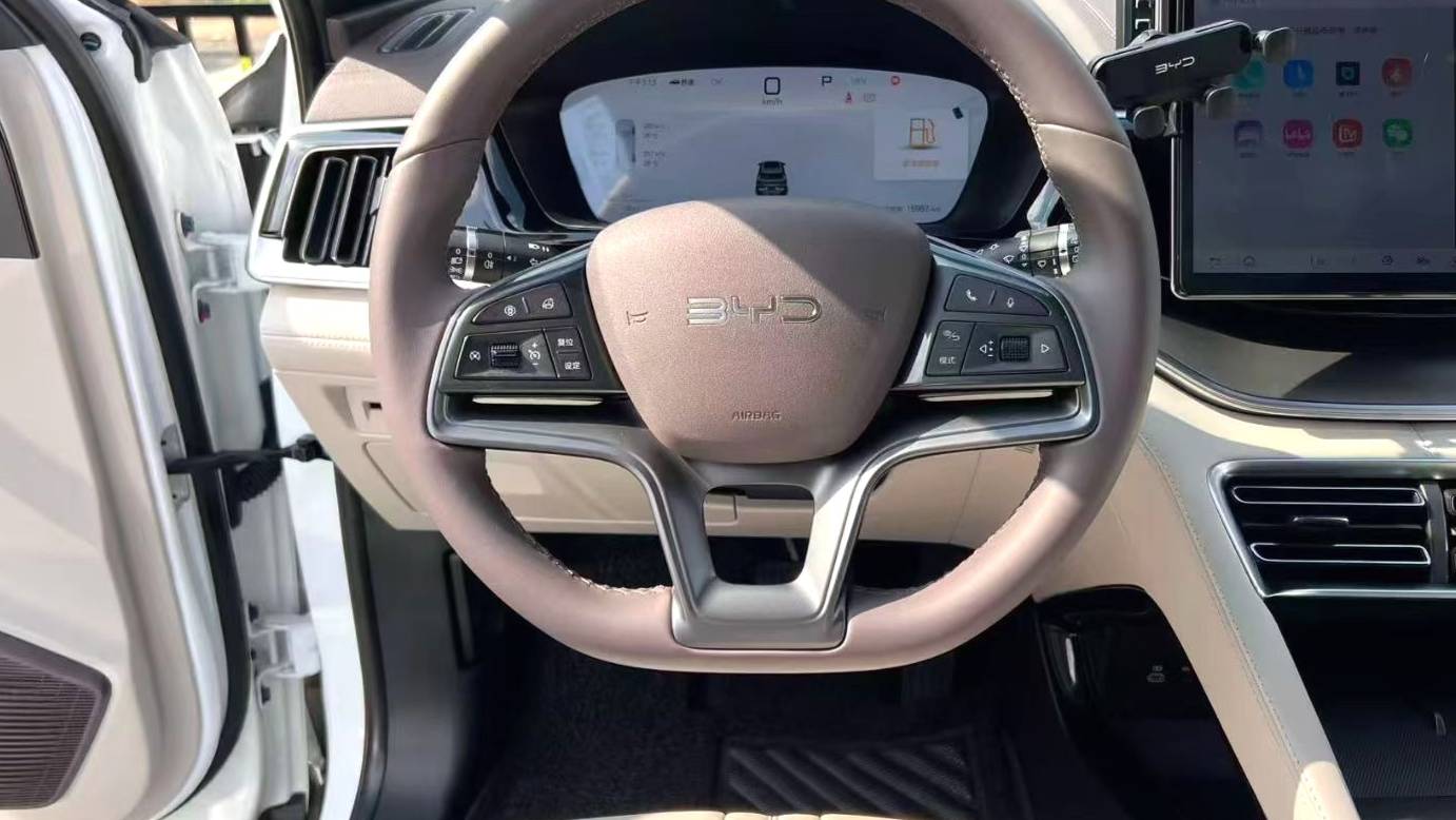 BYD 2025 Song Plus DM-i 112KM Prestige Model