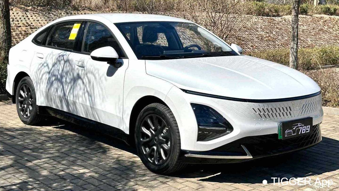 Wuling 2025 Xingguang 70km intelligent standard type