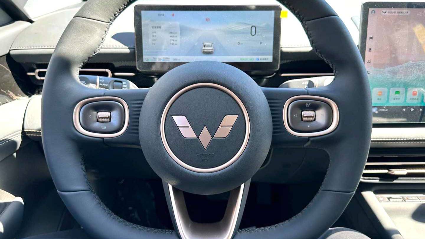 Wuling 2025 Xingguang 70km intelligent standard type