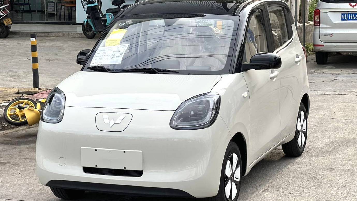 Wuling 2025 MINIEV Four door version ultimate enjoyment