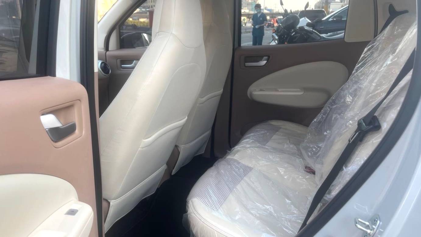 Wuling 2025 MINIEV Four door advanced version