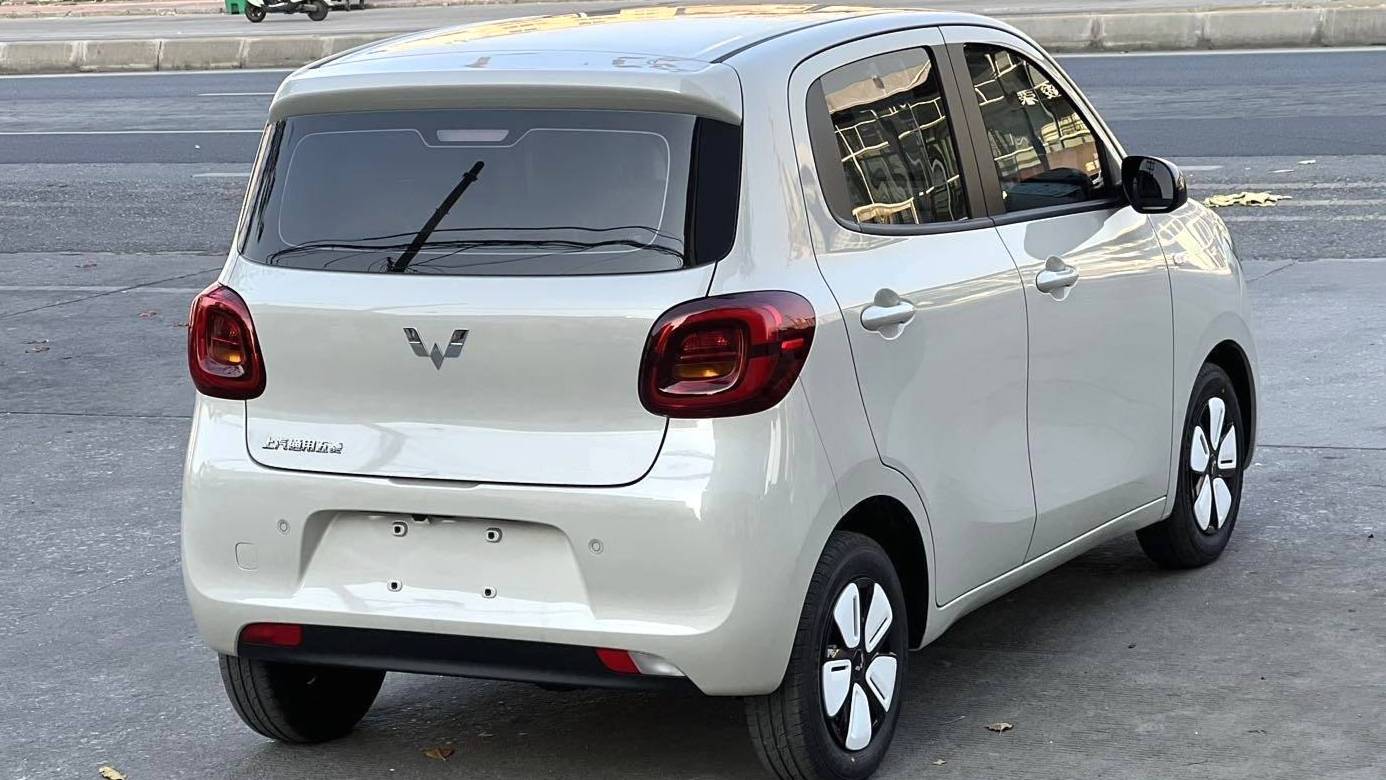 Wuling 2025 MINIEV Four door advanced version